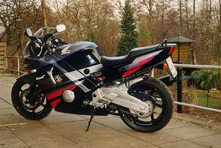 CBR 600 F